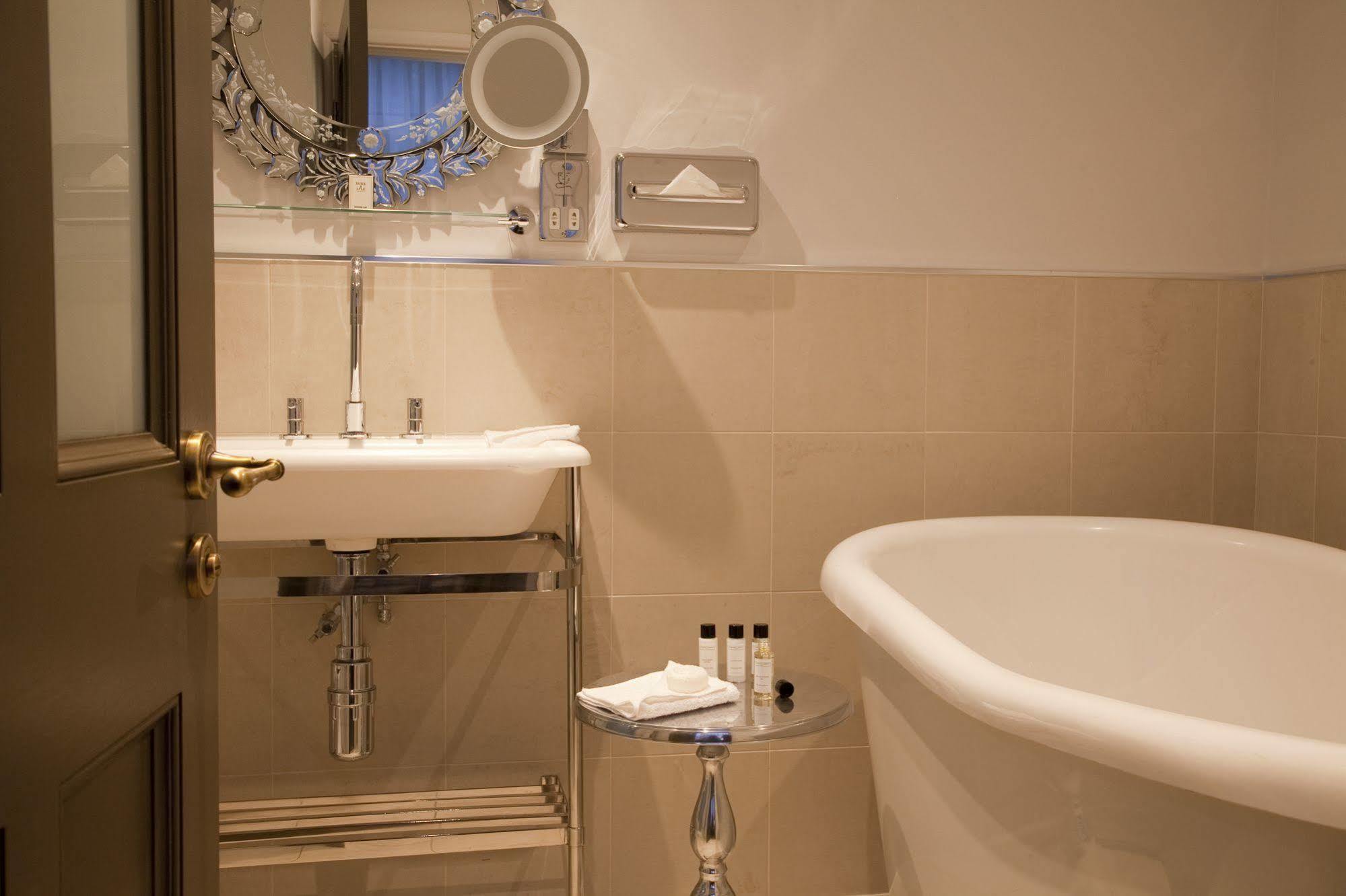 Vanbrugh House Hotel Oxford Eksteriør billede
